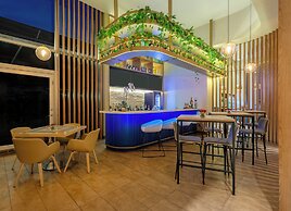 Holiday Inn Bogota Airport by IHG