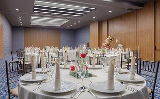 Holiday Inn Bogota Airport by IHG