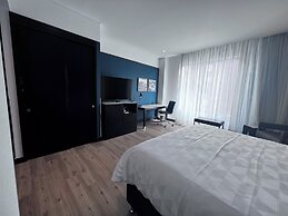 Holiday Inn Bogota Airport by IHG