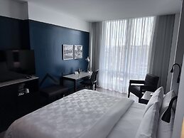 Holiday Inn Bogota Airport by IHG