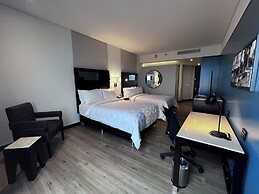 Holiday Inn Bogota Airport by IHG