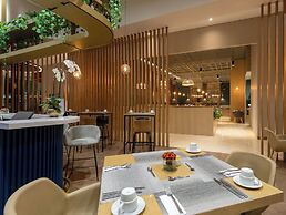 Holiday Inn Bogota Airport by IHG