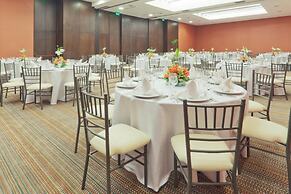 Holiday Inn Bogota Airport by IHG