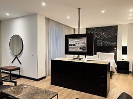 Holiday Inn Bogota Airport by IHG