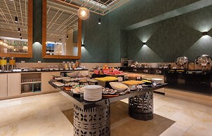 Holiday Inn Bogota Airport by IHG