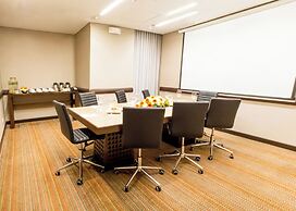 Holiday Inn Bogota Airport by IHG