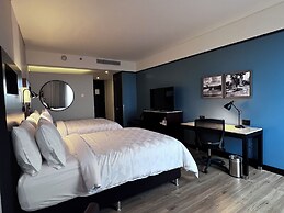 Holiday Inn Bogota Airport by IHG