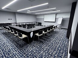 Holiday Inn Bogota Airport by IHG