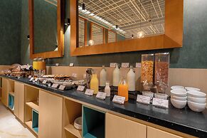 Holiday Inn Bogota Airport by IHG