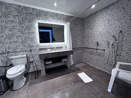 Holiday Inn Bogota Airport by IHG