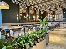 Holiday Inn Bogota Airport by IHG