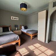 Smugglers Haunt Hotel