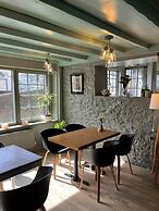 Smugglers Haunt Hotel