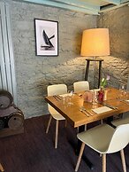 Smugglers Haunt Hotel