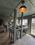 Smugglers Haunt Hotel