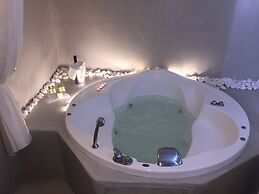 Aeolos Art and Eco Suites - Adults Only