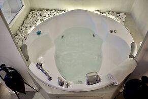 Aeolos Art and Eco Suites - Adults Only