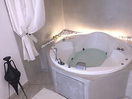 Aeolos Art and Eco Suites - Adults Only