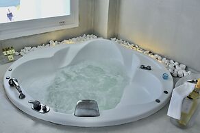 Aeolos Art and Eco Suites - Adults Only