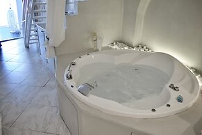 Aeolos Art and Eco Suites - Adults Only