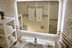 Aeolos Art and Eco Suites - Adults Only