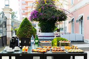 SANA Silver Coast Hotel