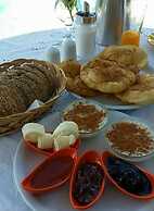 Scorpios Hotel & Suites