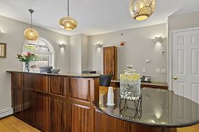 Sea Rose Suites