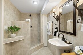 Sea Rose Suites
