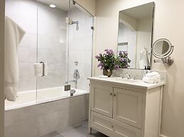 The Auberge Residences at Element 52
