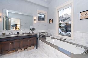 The Auberge Residences at Element 52