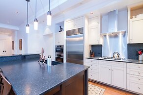 The Auberge Residences at Element 52