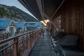 The Auberge Residences at Element 52