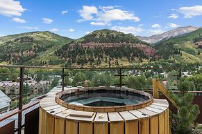 The Auberge Residences at Element 52