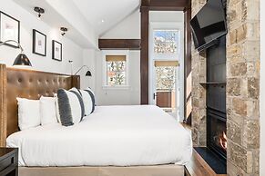 The Auberge Residences at Element 52