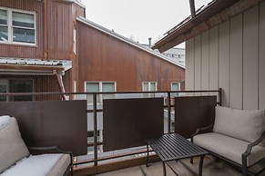 The Auberge Residences at Element 52