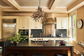 The Auberge Residences at Element 52