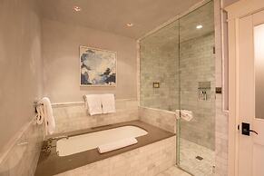 The Auberge Residences at Element 52