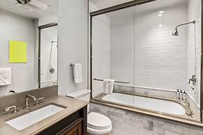 The Auberge Residences at Element 52