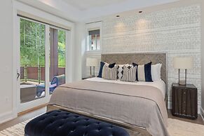 The Auberge Residences at Element 52