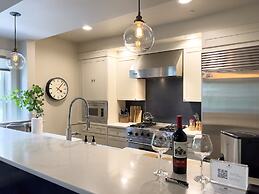 The Auberge Residences at Element 52