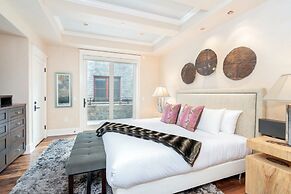 The Auberge Residences at Element 52