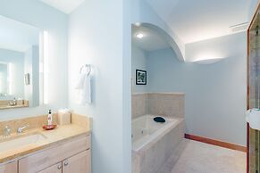 The Auberge Residences at Element 52