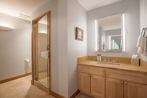 The Auberge Residences at Element 52