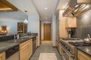 The Auberge Residences at Element 52