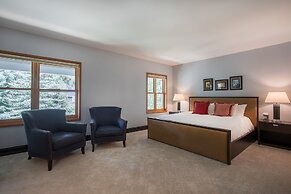 The Auberge Residences at Element 52
