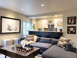 The Auberge Residences at Element 52