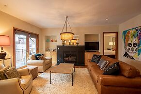 The Auberge Residences at Element 52