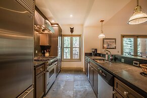 The Auberge Residences at Element 52