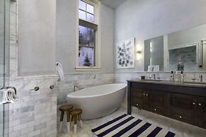 The Auberge Residences at Element 52